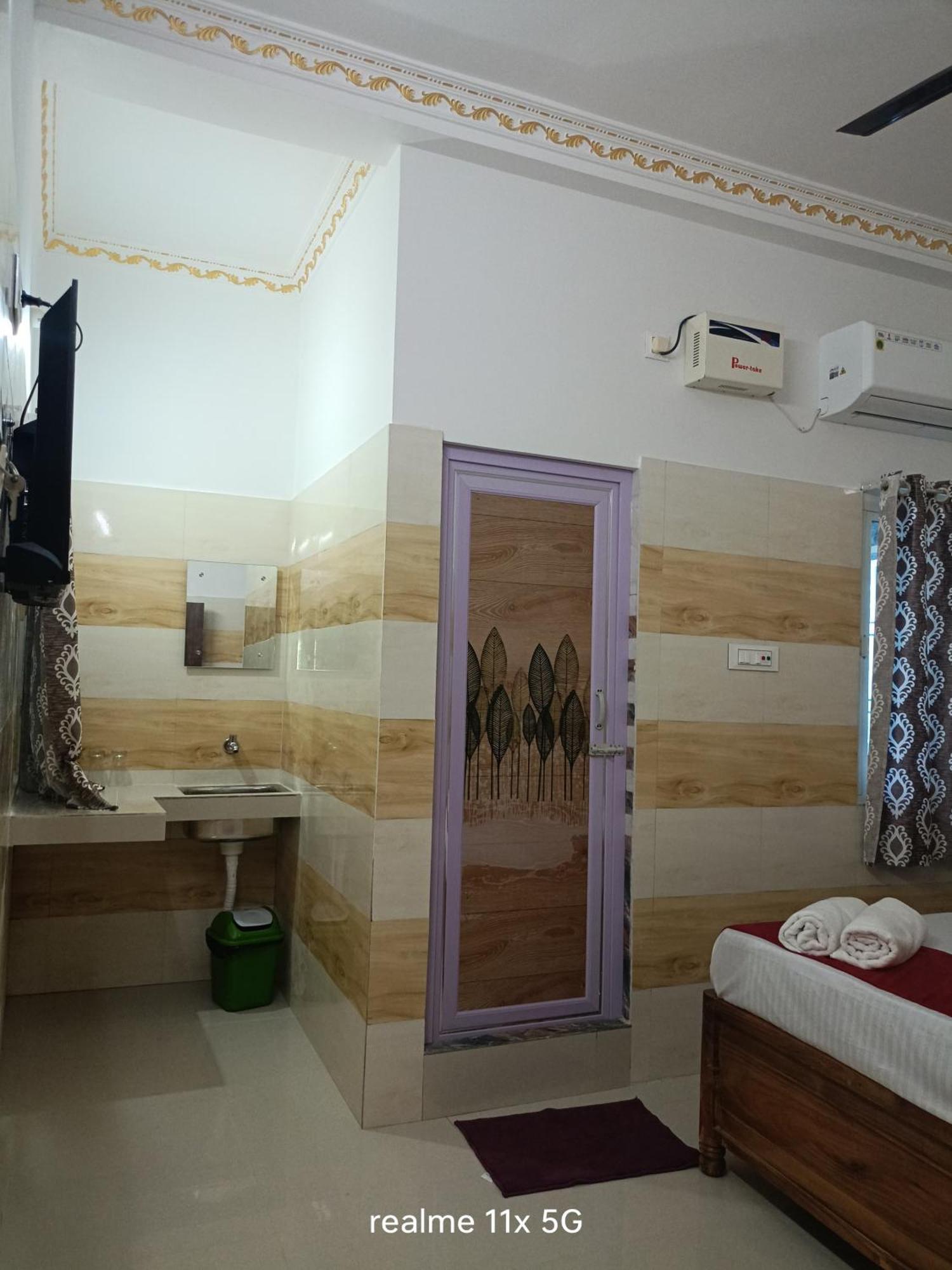 Hotel Trupti Residency Puri Ngoại thất bức ảnh